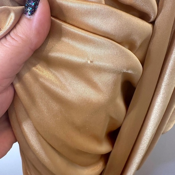 NWT XOXO Gold evening dress Size Medium - Picture 7 of 11